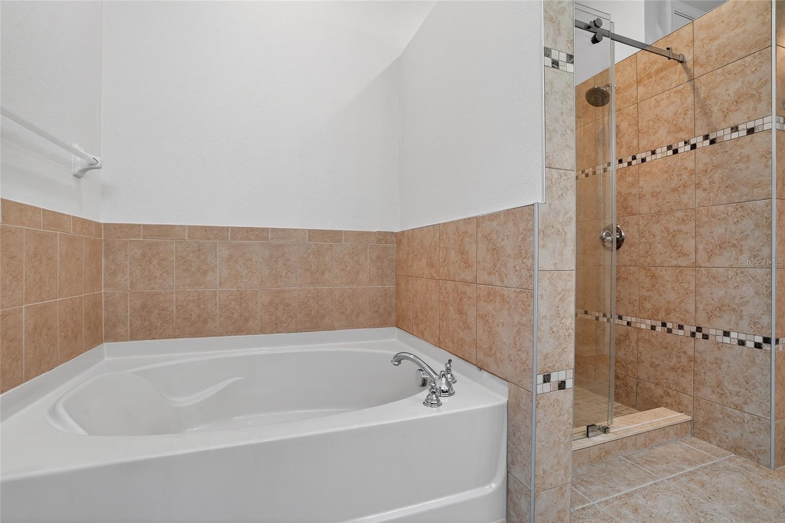 MONTEREY AT LAKE SEMINOLE CONDO - Residential