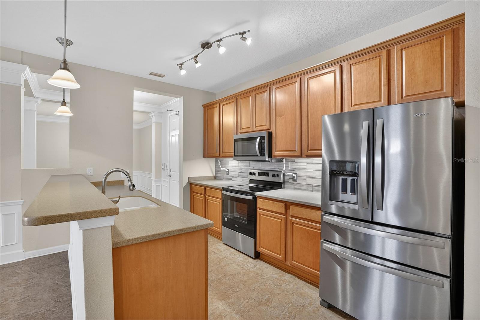 MONTEREY AT LAKE SEMINOLE CONDO - Residential