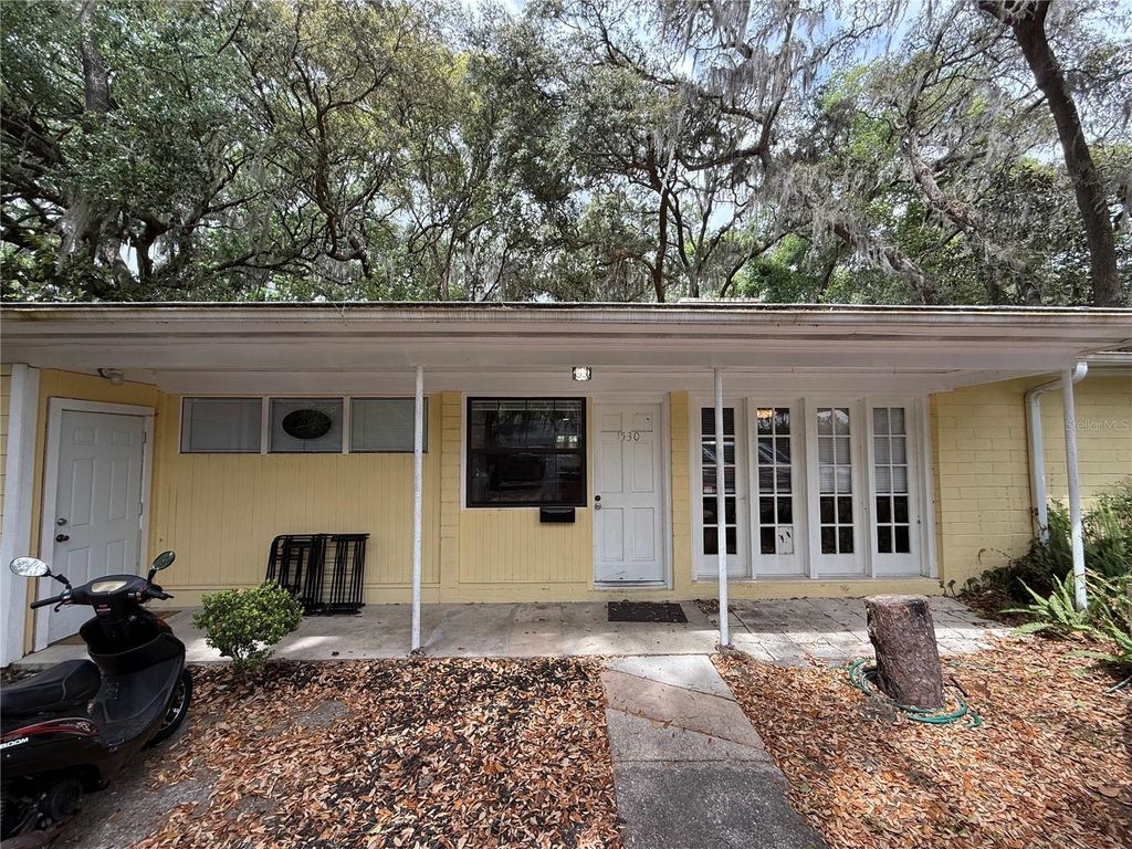 Photo of 1530 NW 6th Avenue, Gainesville, FL 32603 (MLS # GC539342)