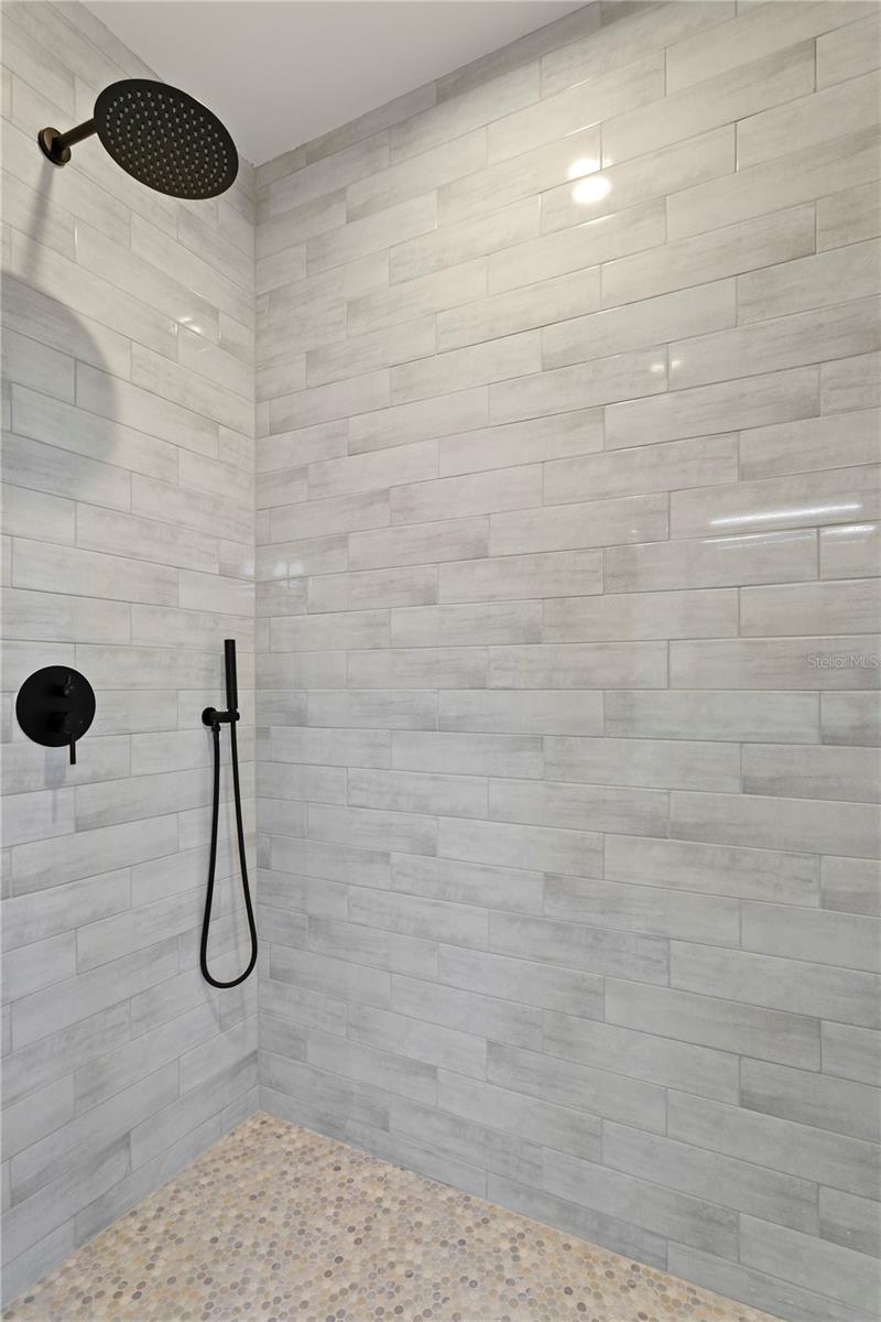 TAMPA PALMS 4A UNIT 1 - Residential