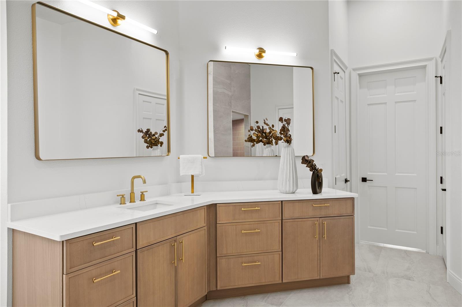 TAMPA PALMS 4A UNIT 1 - Residential