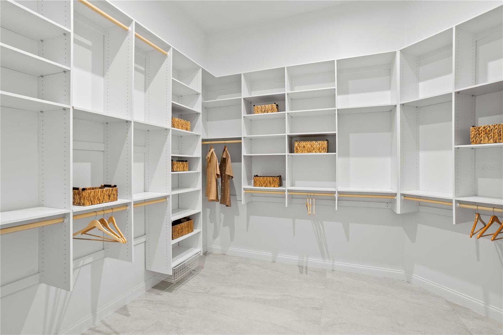 TAMPA PALMS 4A UNIT 1 - Residential