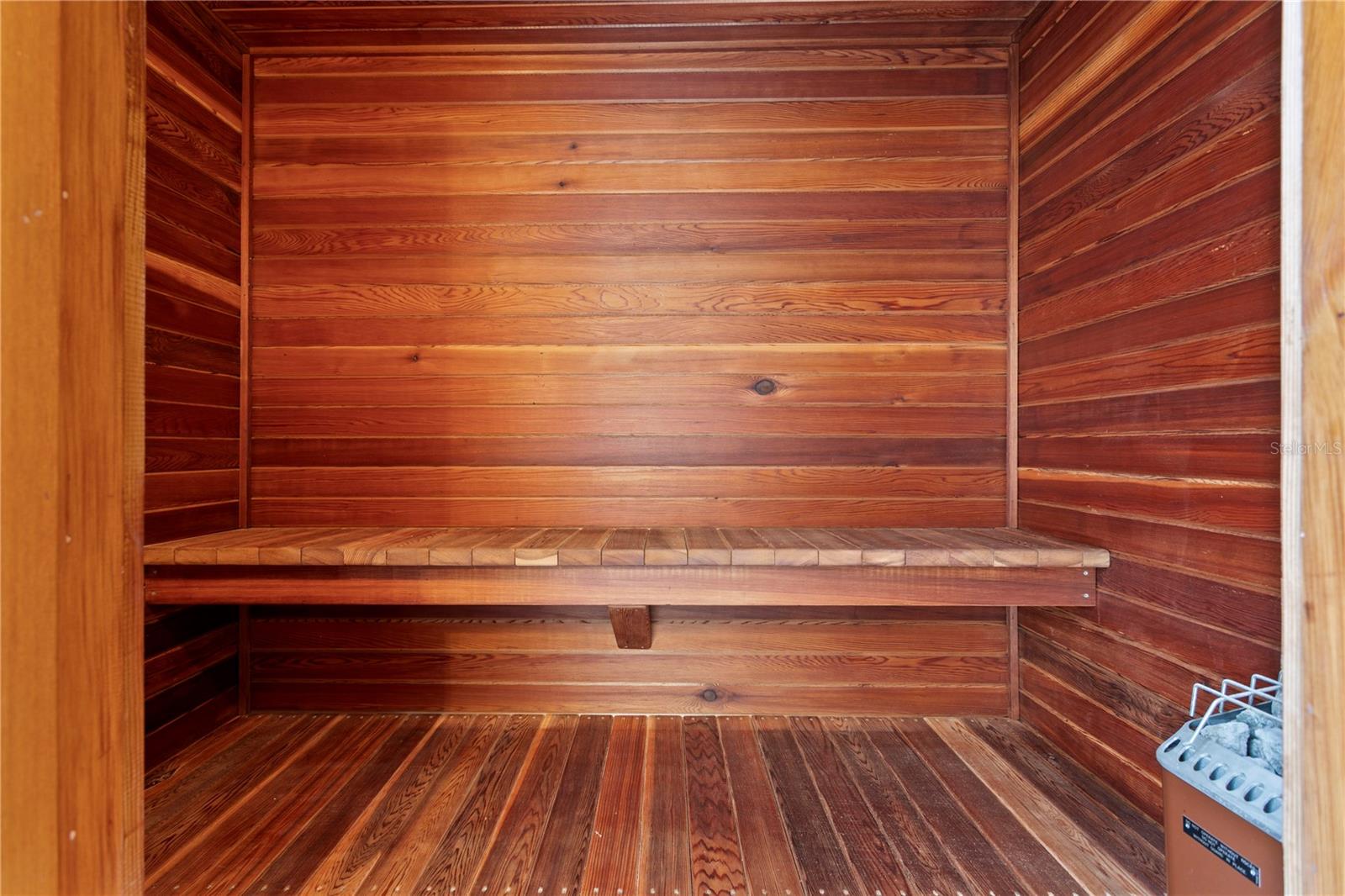 TAMPA PALMS 4A UNIT 1 - Residential