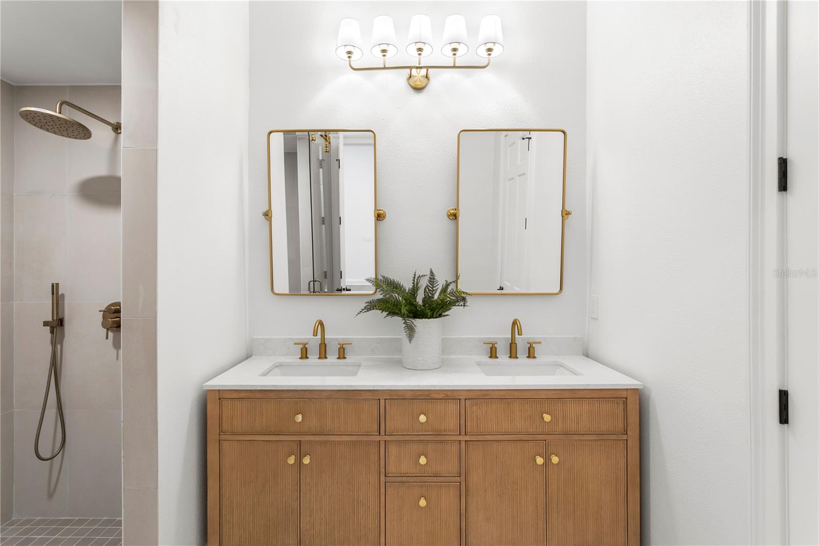 TAMPA PALMS 4A UNIT 1 - Residential