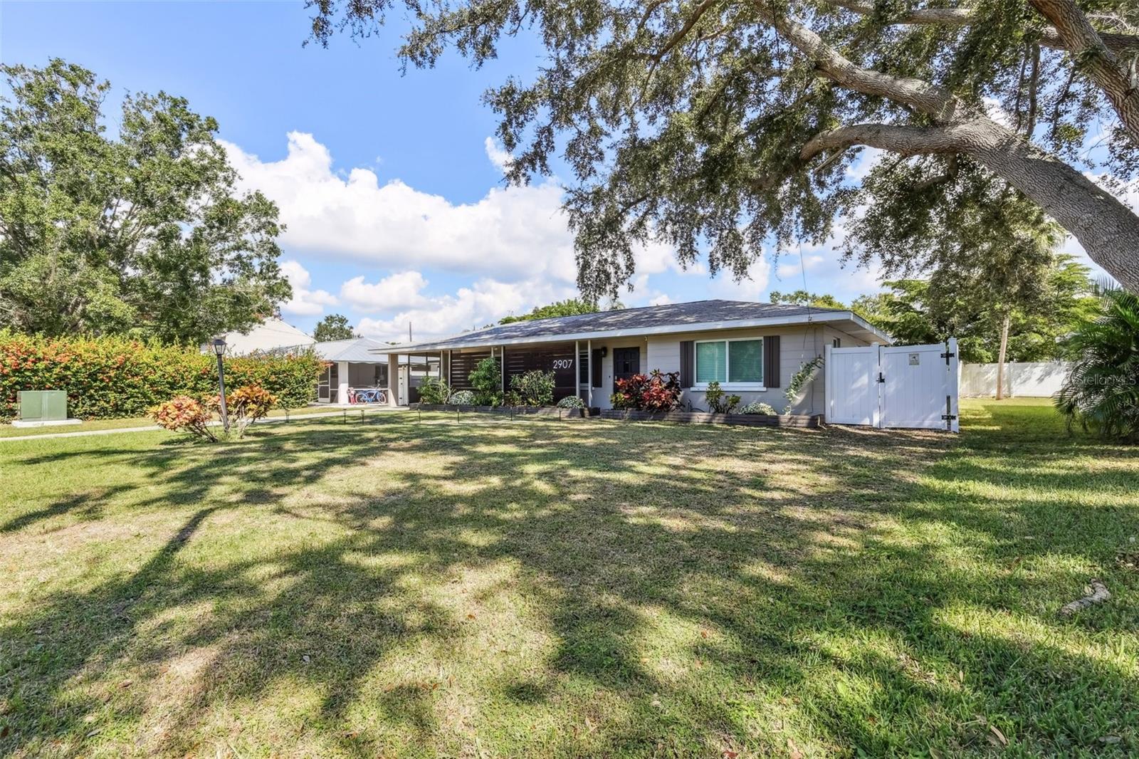 ORANGE PARK - Residential