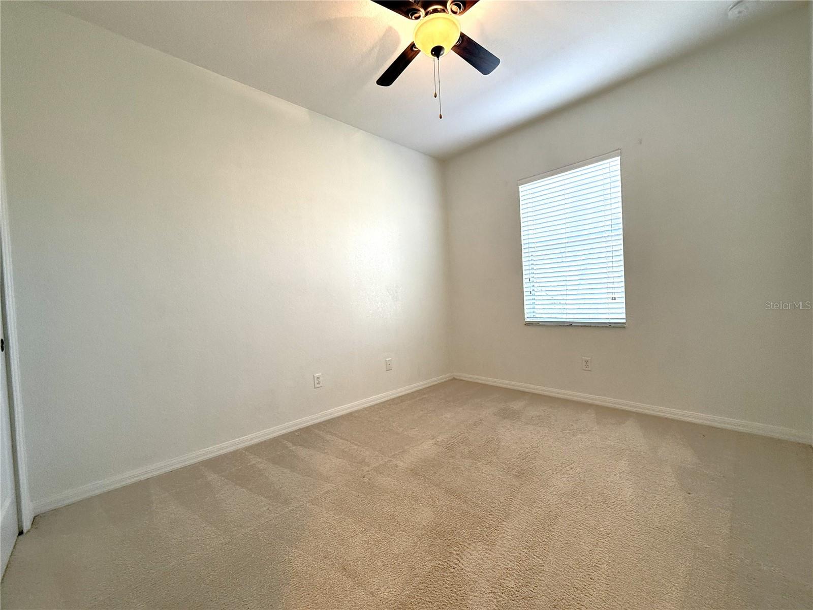 ISLES OF OVIEDO - Residential Lease