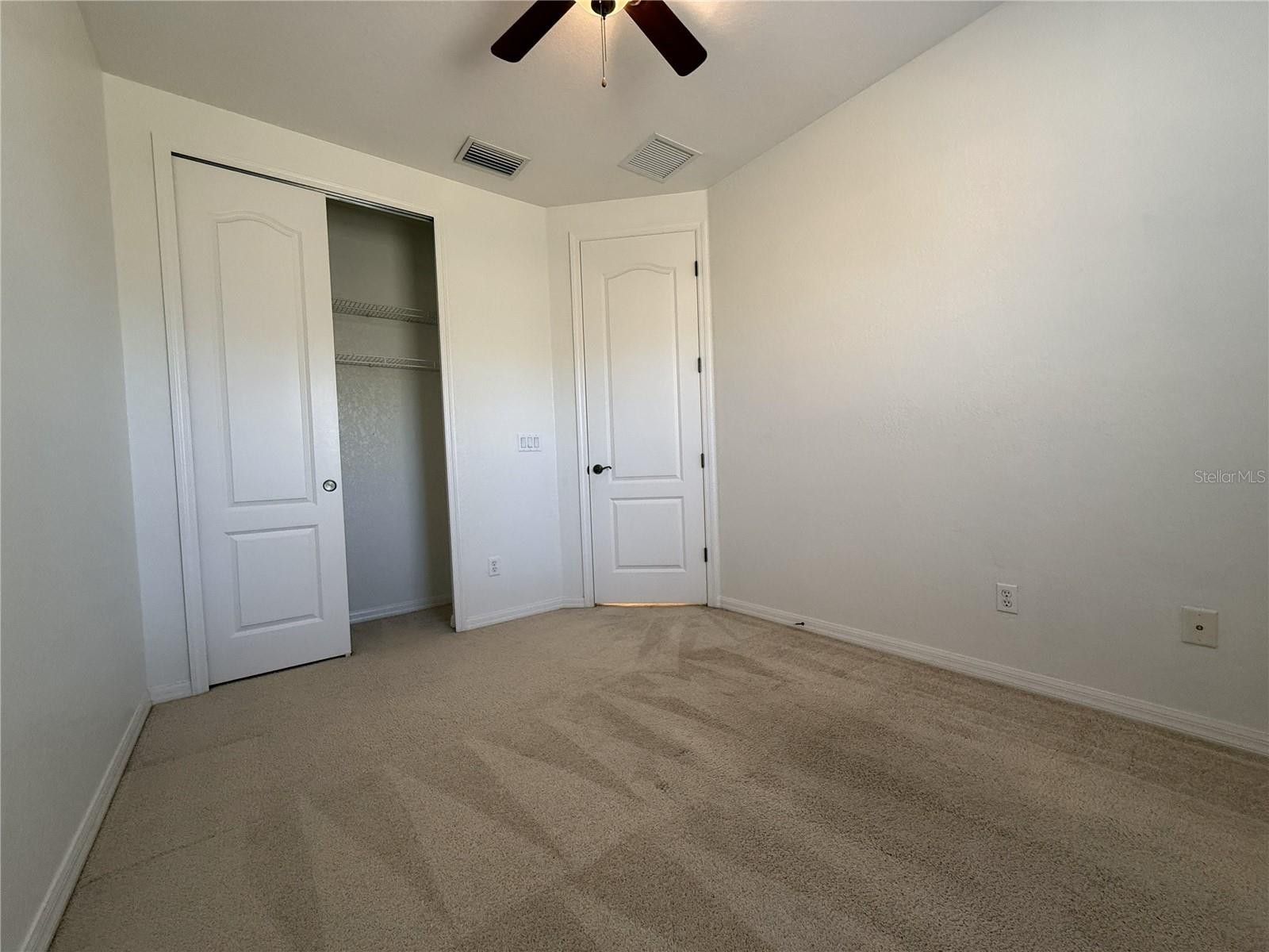 ISLES OF OVIEDO - Residential Lease