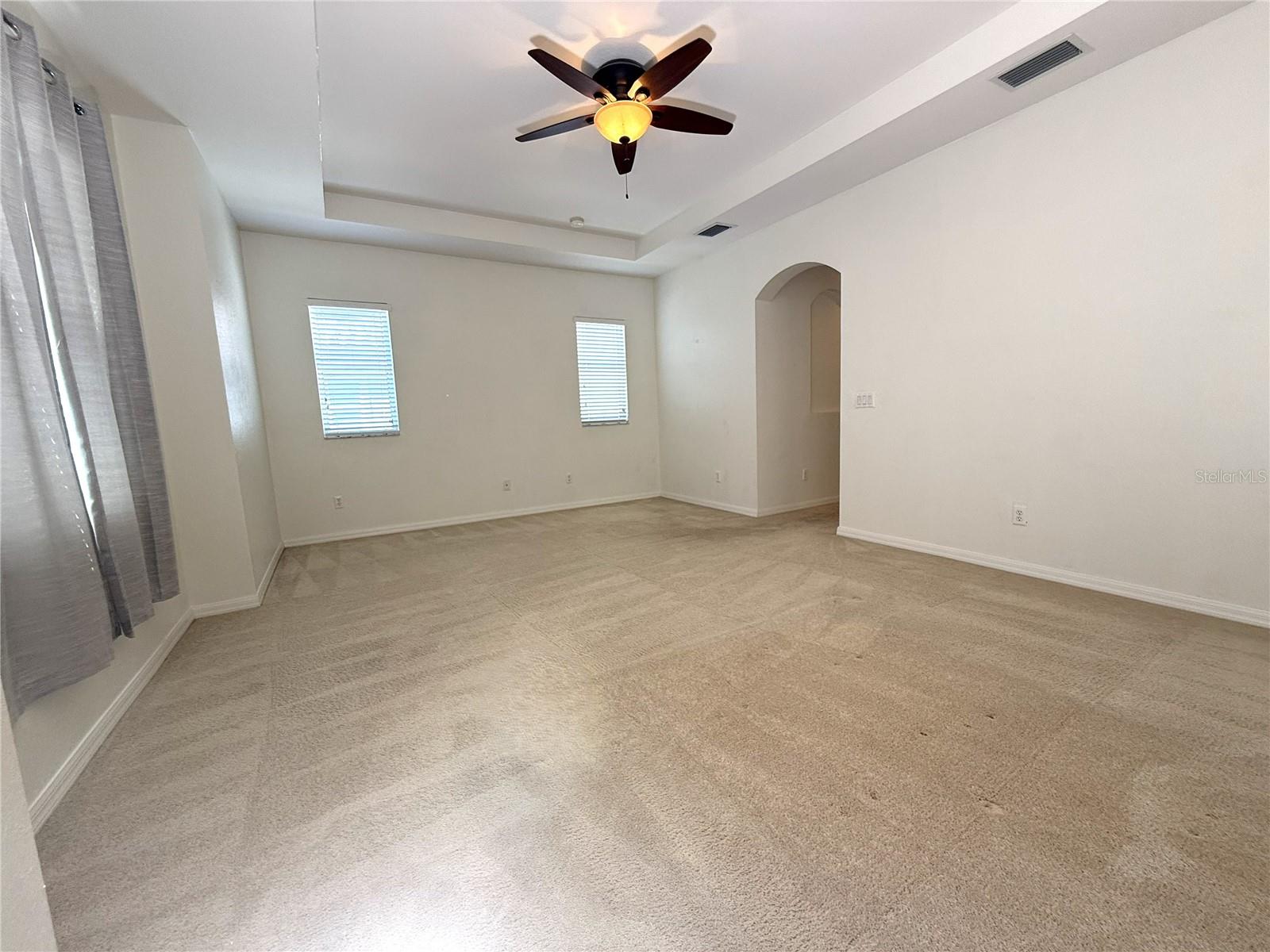 ISLES OF OVIEDO - Residential Lease