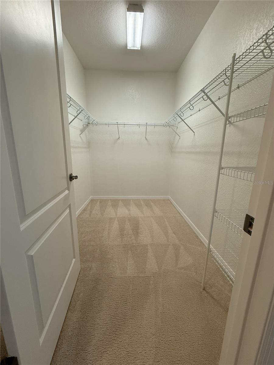 ISLES OF OVIEDO - Residential Lease