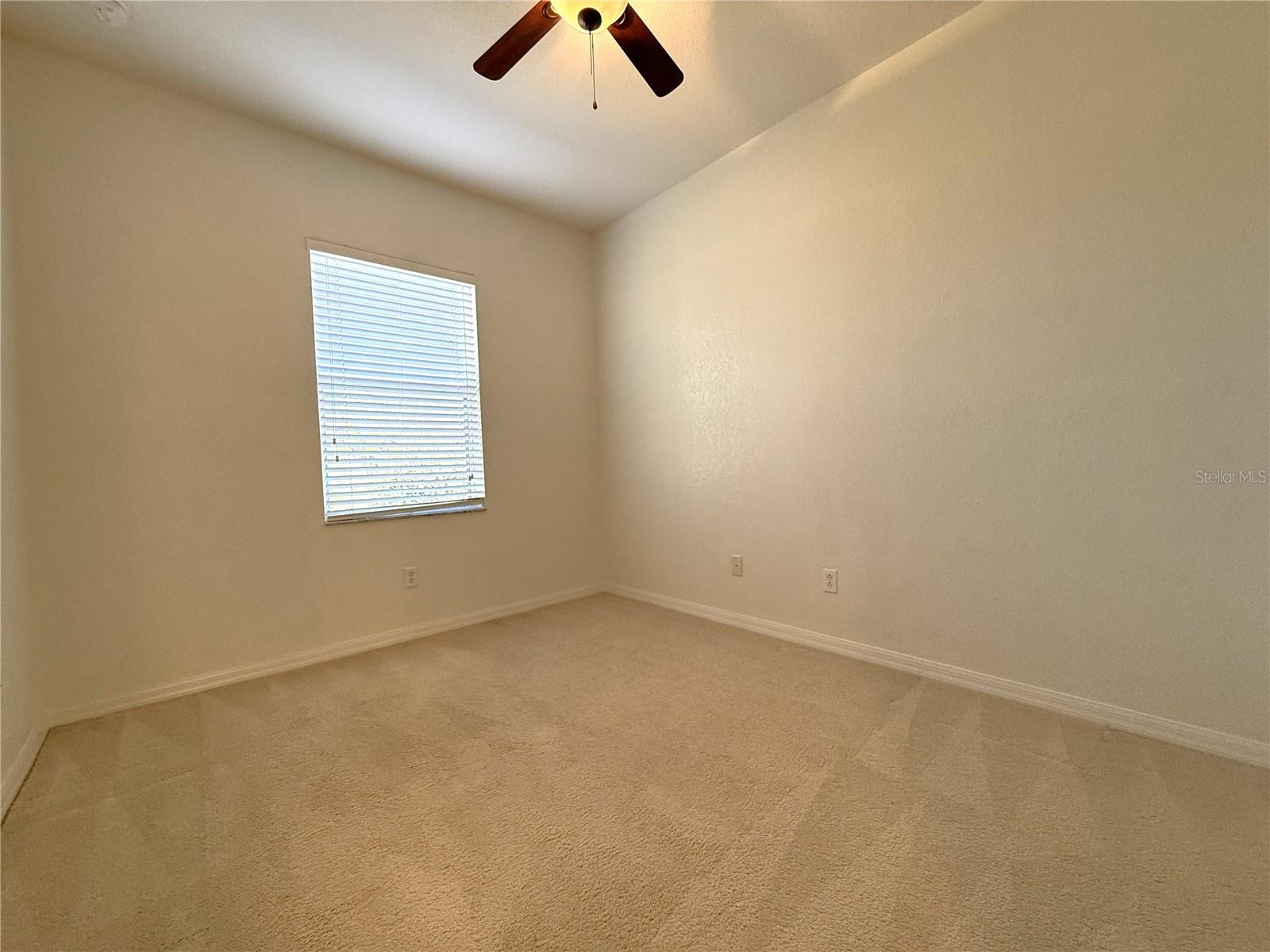 ISLES OF OVIEDO - Residential Lease