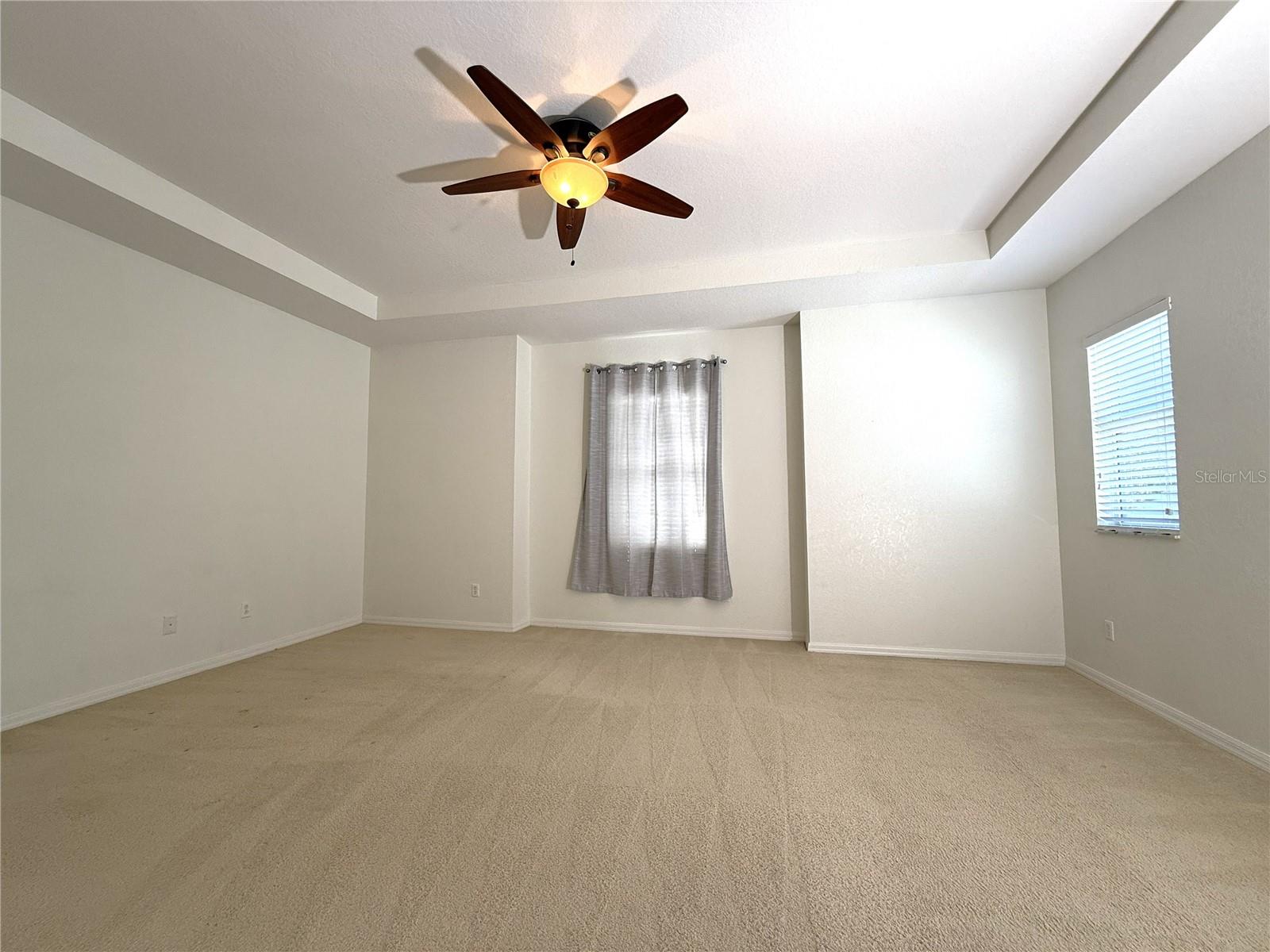 ISLES OF OVIEDO - Residential Lease