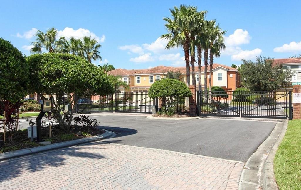 ISLES OF OVIEDO - Residential Lease