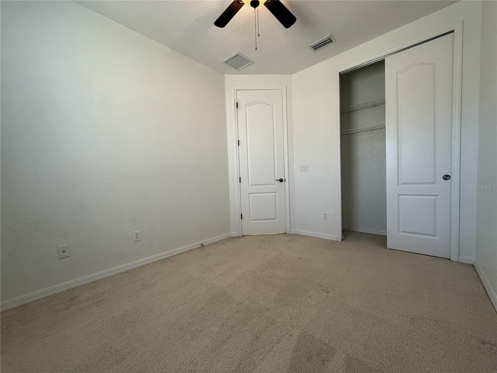 ISLES OF OVIEDO - Residential Lease