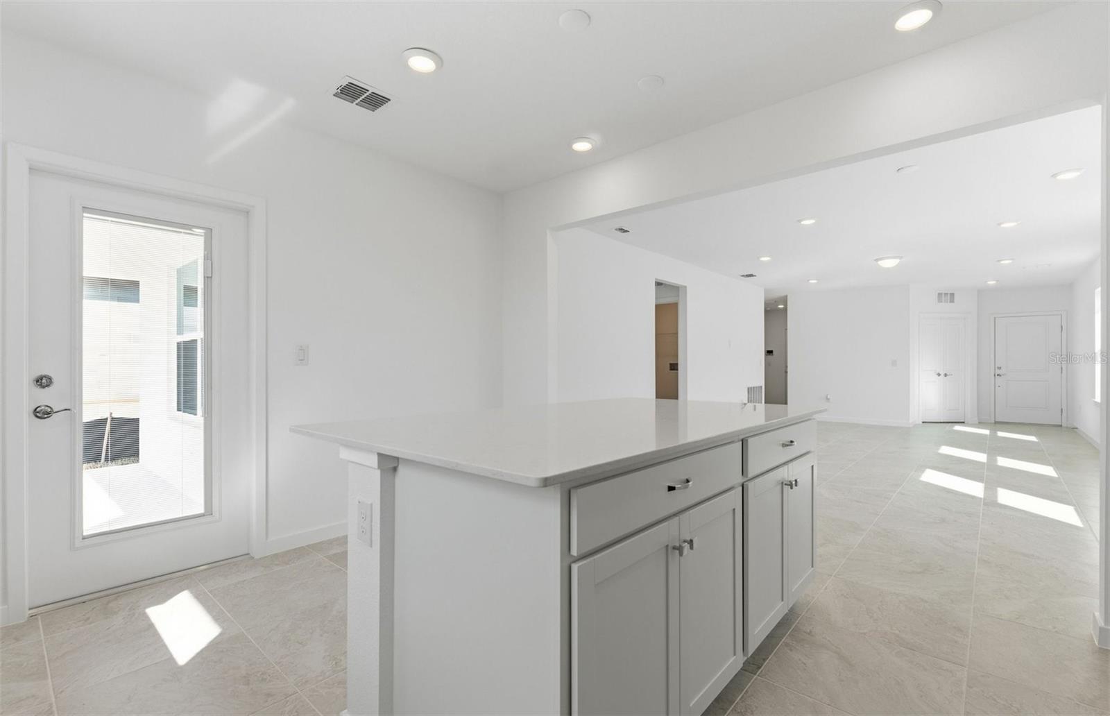 3039 WINDSWEPT WAY