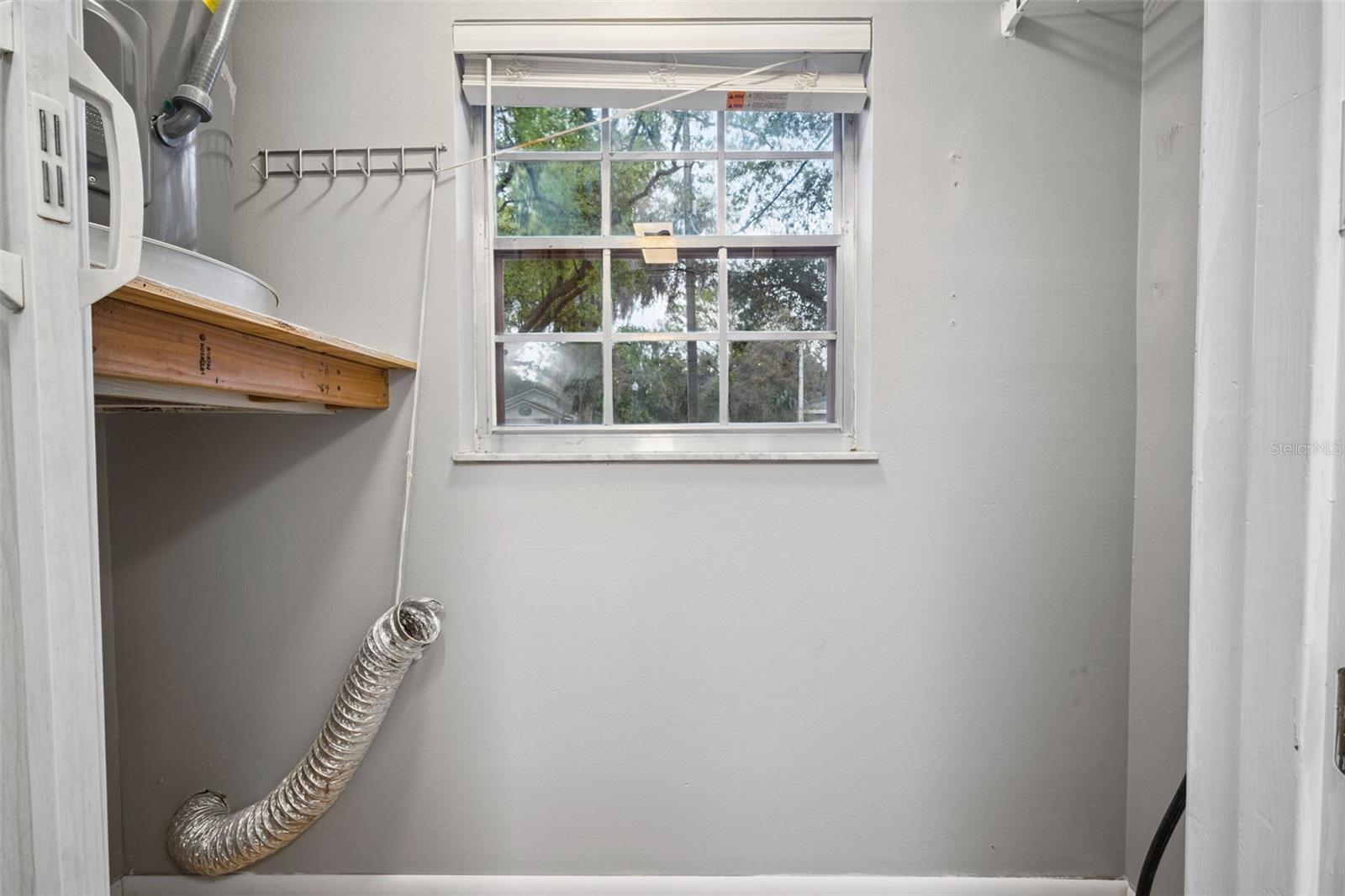 MOUNT DORA FLAVELLS DIV - Residential Lease