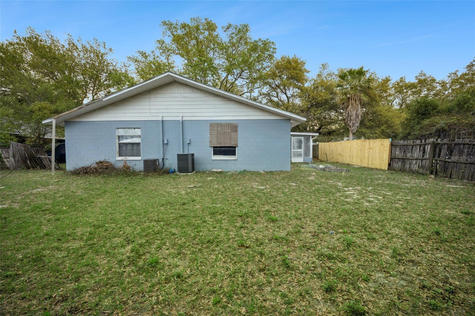 MOUNT DORA FLAVELLS DIV - Residential Lease