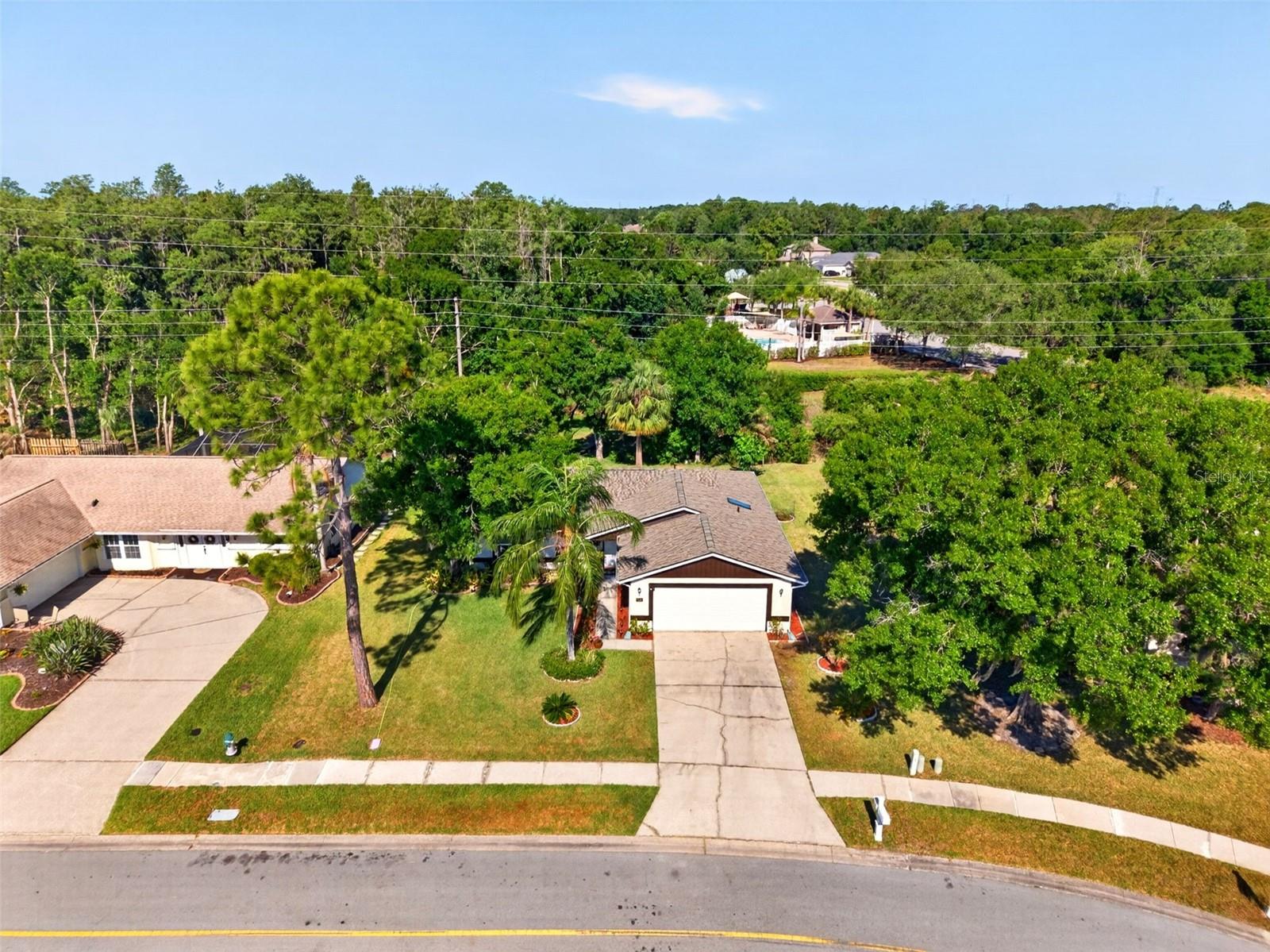 549 LONGWOOD CIRCLE