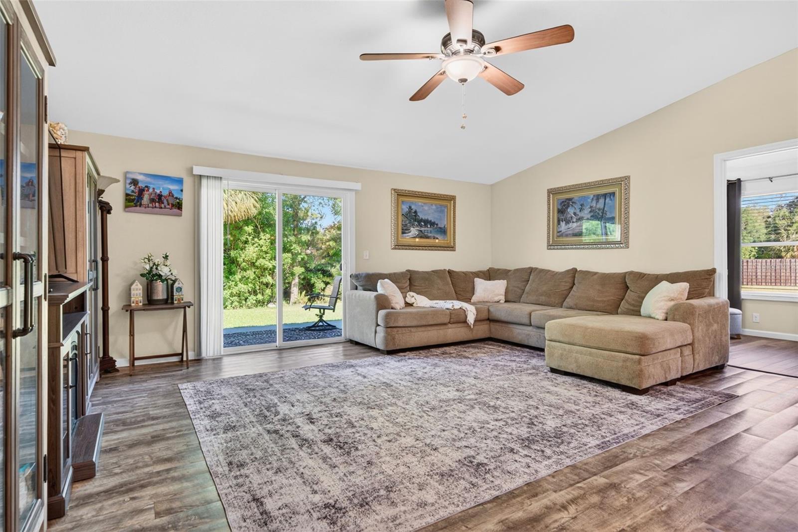 MANORS OF FOREST LAKES THE - Residential