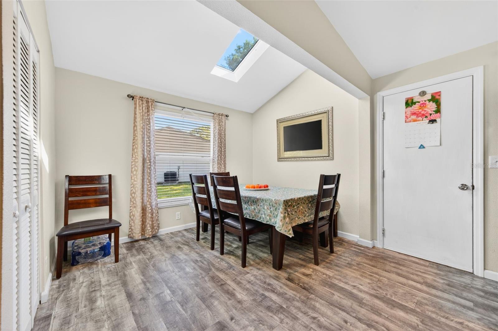 MANORS OF FOREST LAKES THE - Residential
