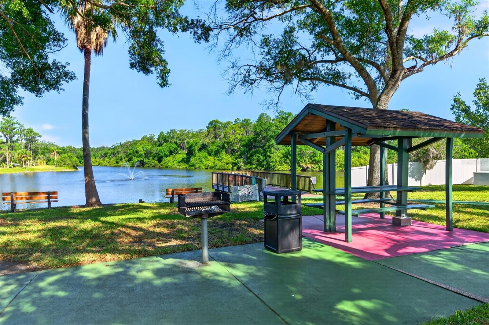 MANORS OF FOREST LAKES THE - Residential