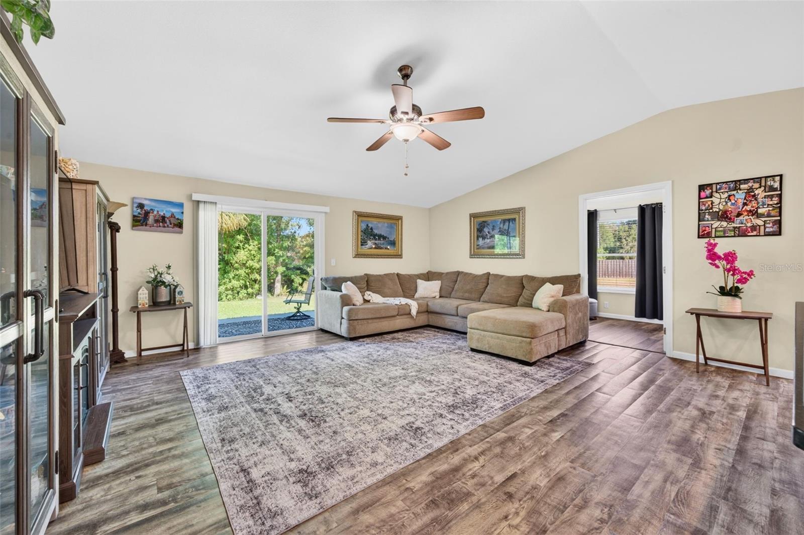 MANORS OF FOREST LAKES THE - Residential