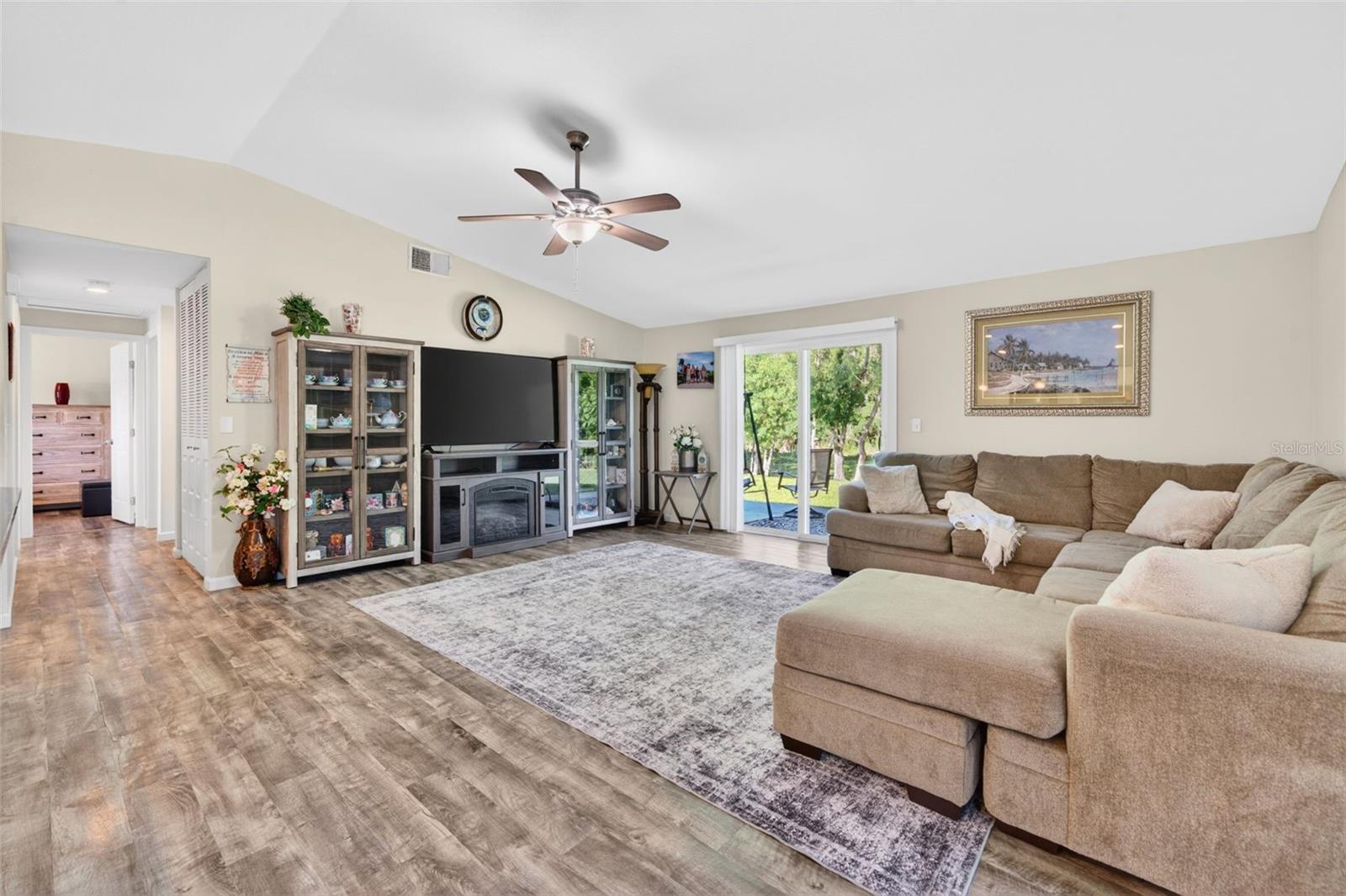 MANORS OF FOREST LAKES THE - Residential