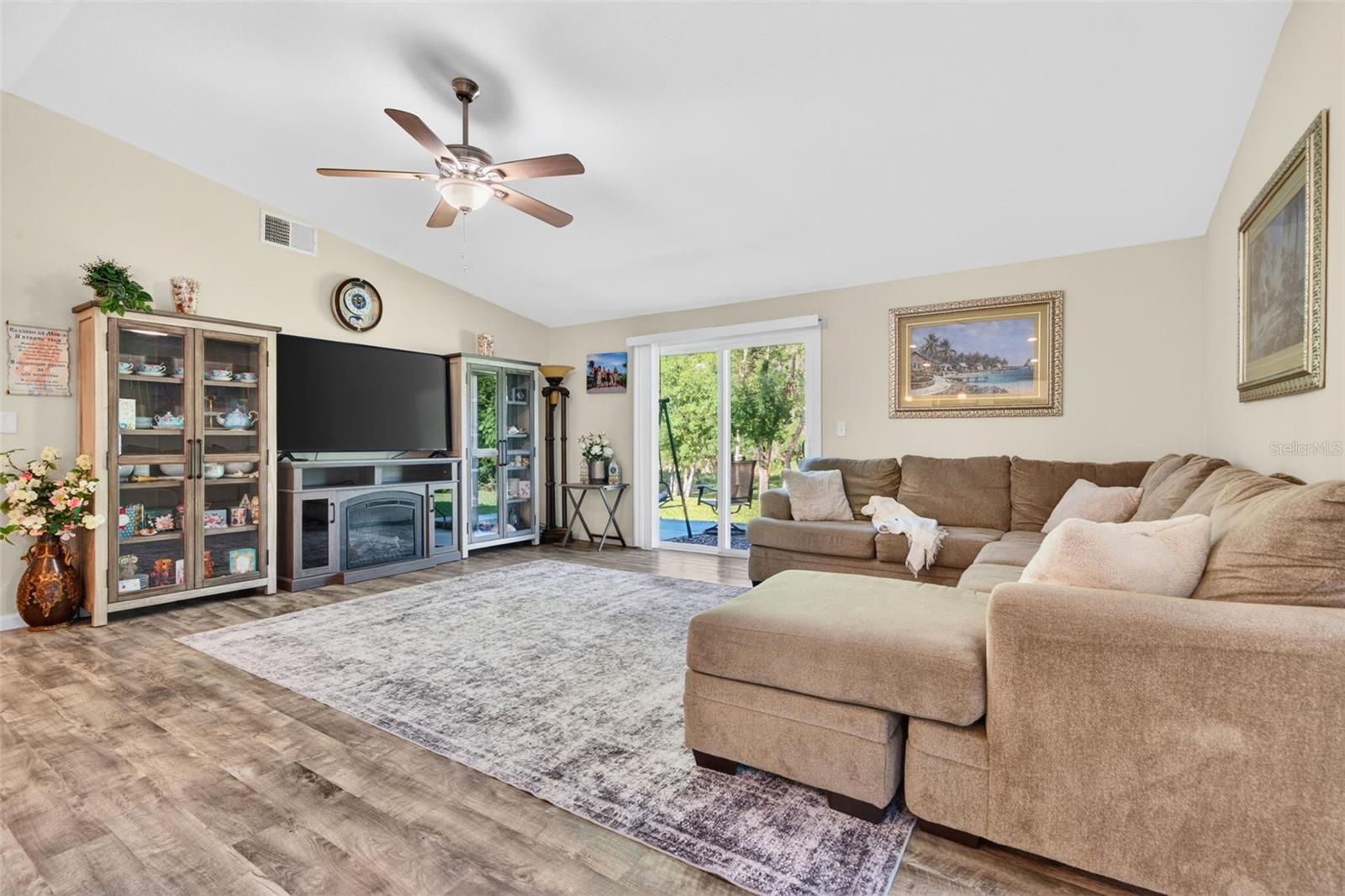 MANORS OF FOREST LAKES THE - Residential