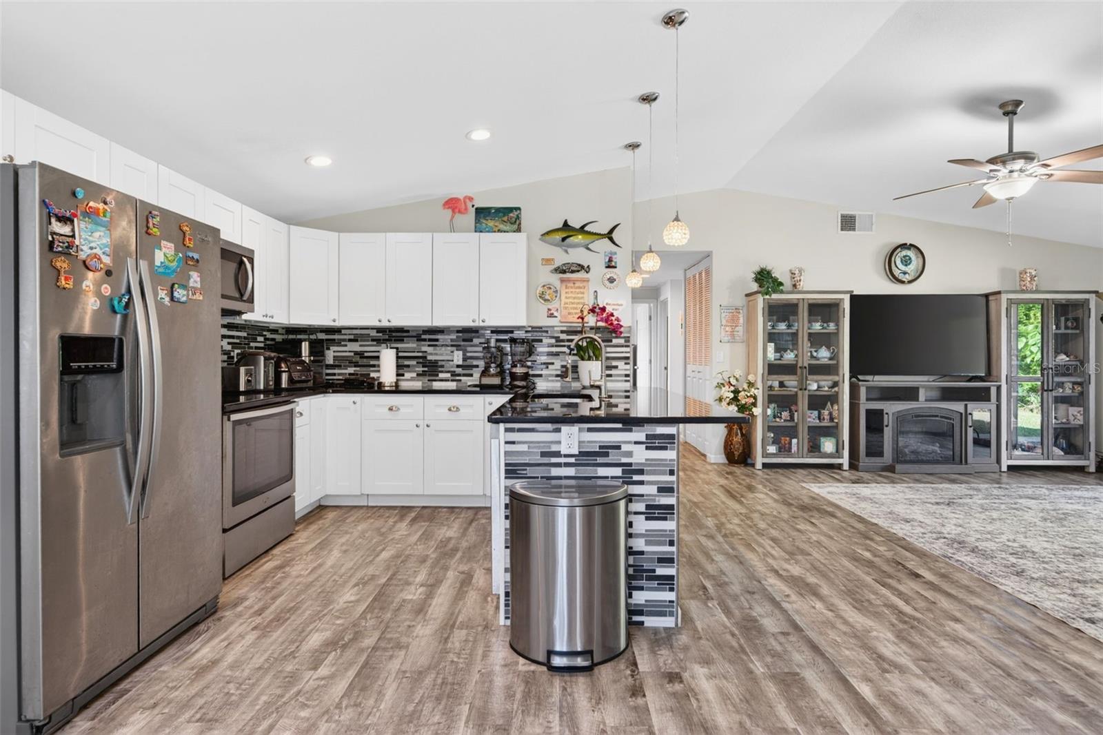 MANORS OF FOREST LAKES THE - Residential