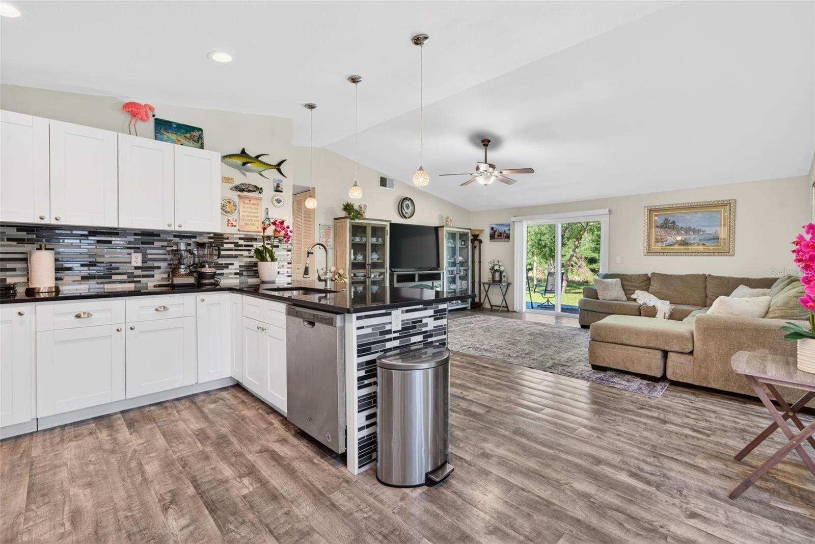 MANORS OF FOREST LAKES THE - Residential