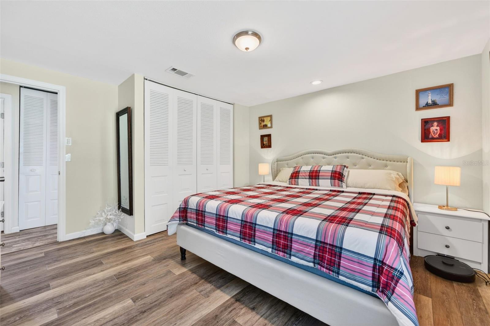 MANORS OF FOREST LAKES THE - Residential