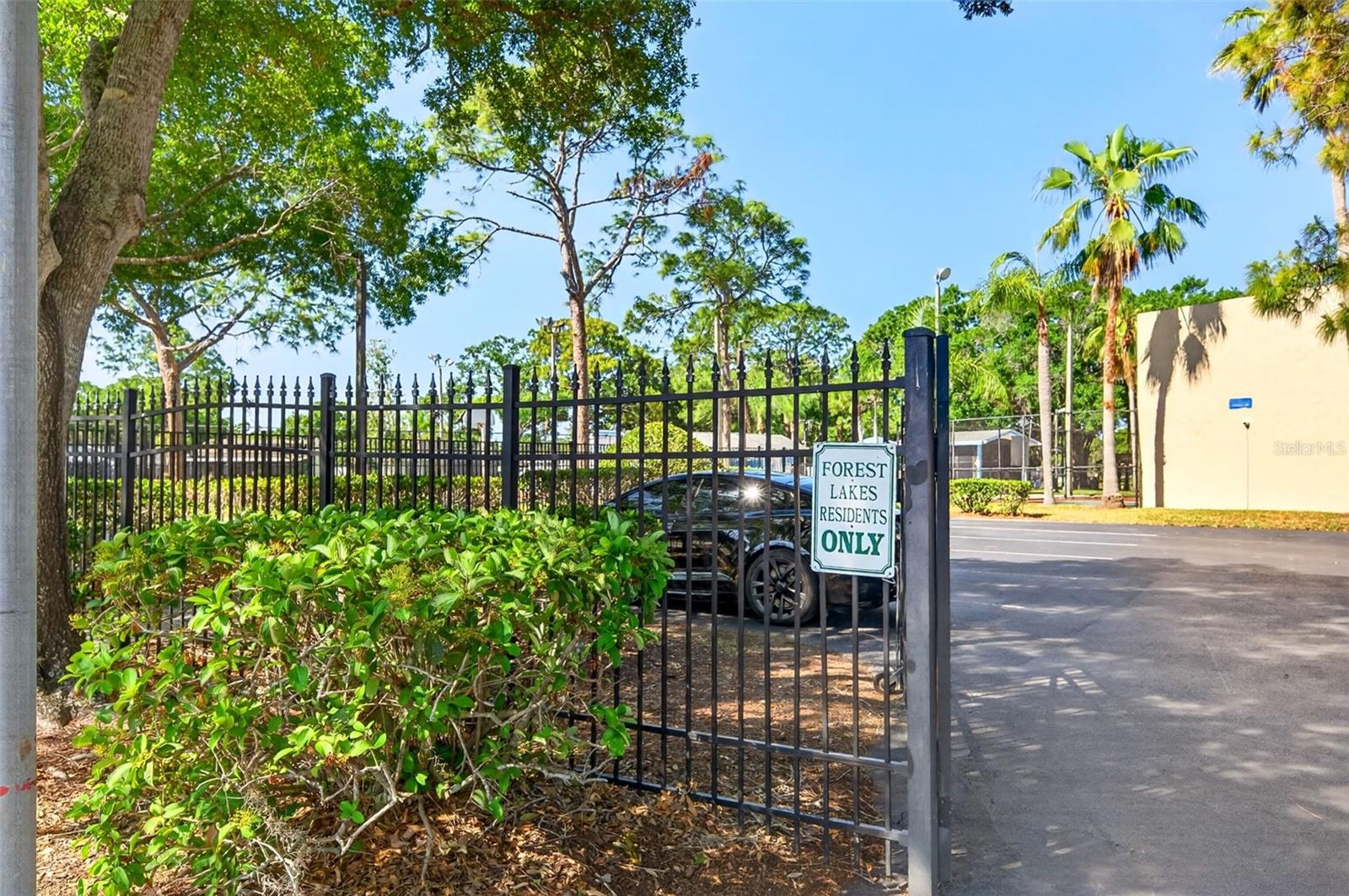 MANORS OF FOREST LAKES THE - Residential
