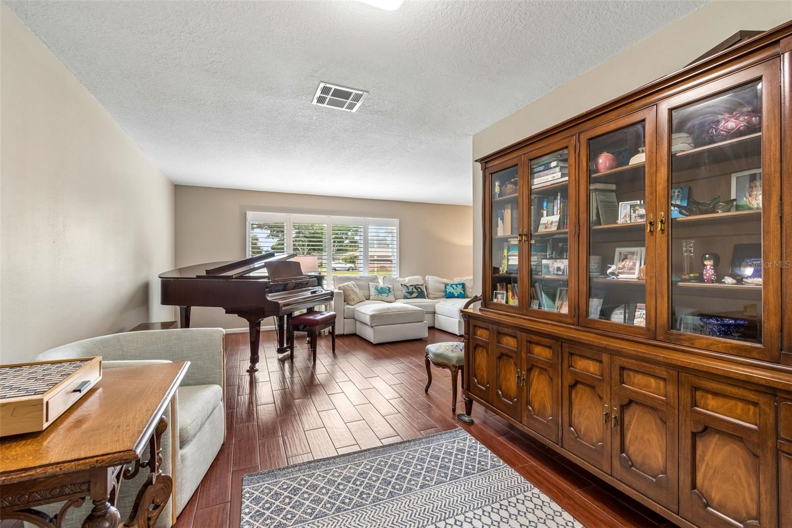 SEMINOLE TRAIL ESTATES - Residential