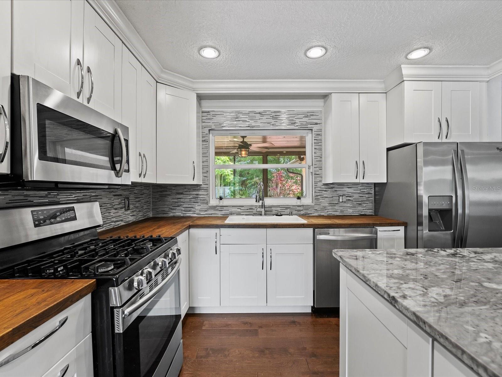 BAY LAKES AT GRANADA SEC 02 - Residential Lease