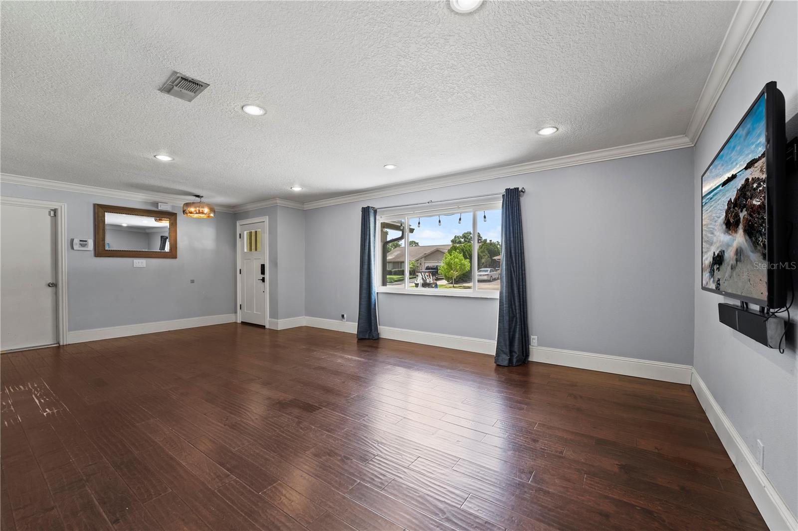 BAY LAKES AT GRANADA SEC 02 - Residential Lease