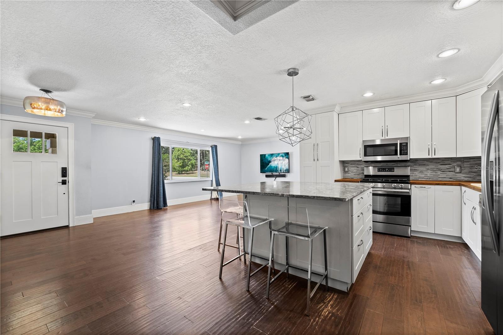 BAY LAKES AT GRANADA SEC 02 - Residential Lease