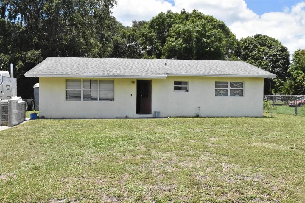 Photo of 907 Pine Street, Immokalee, FL 34142 (MLS # L4962538)