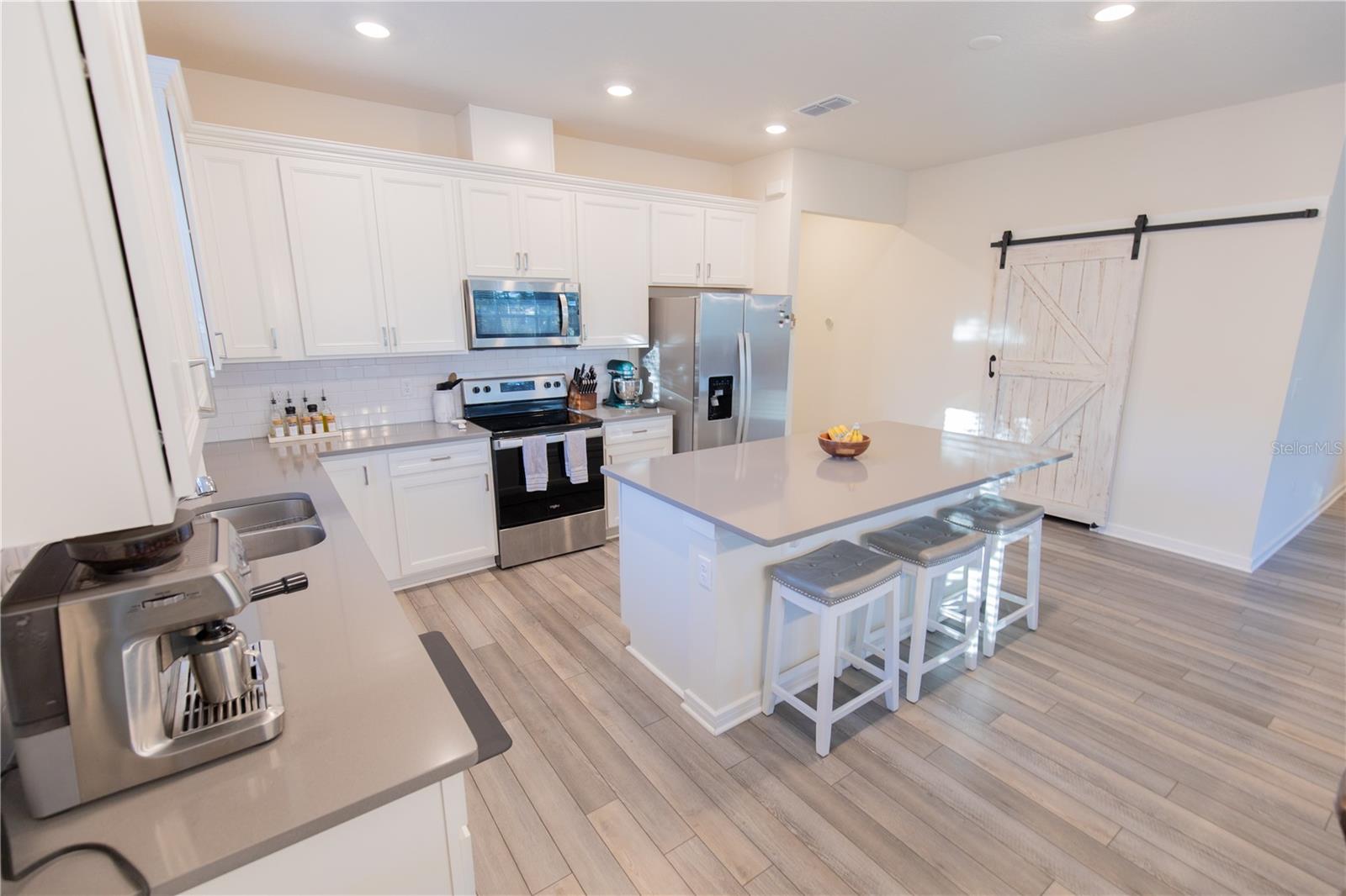 CANOPY TERRACE - Residential Lease