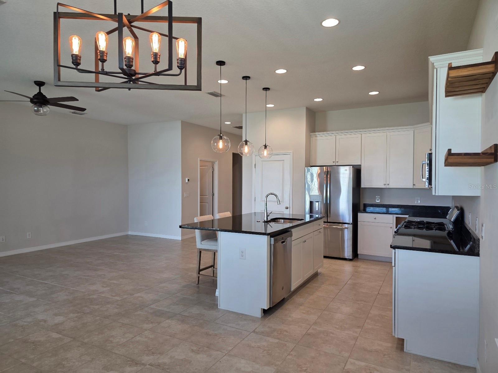 722 GRAND HILLTOP DRIVE
