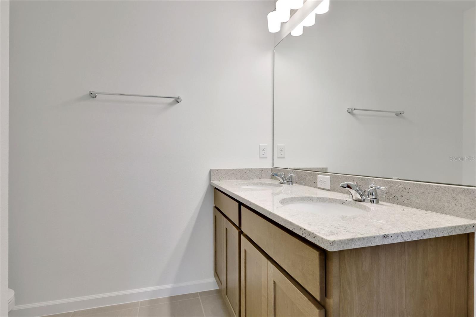 SEAPORT VILLAGE - Residential