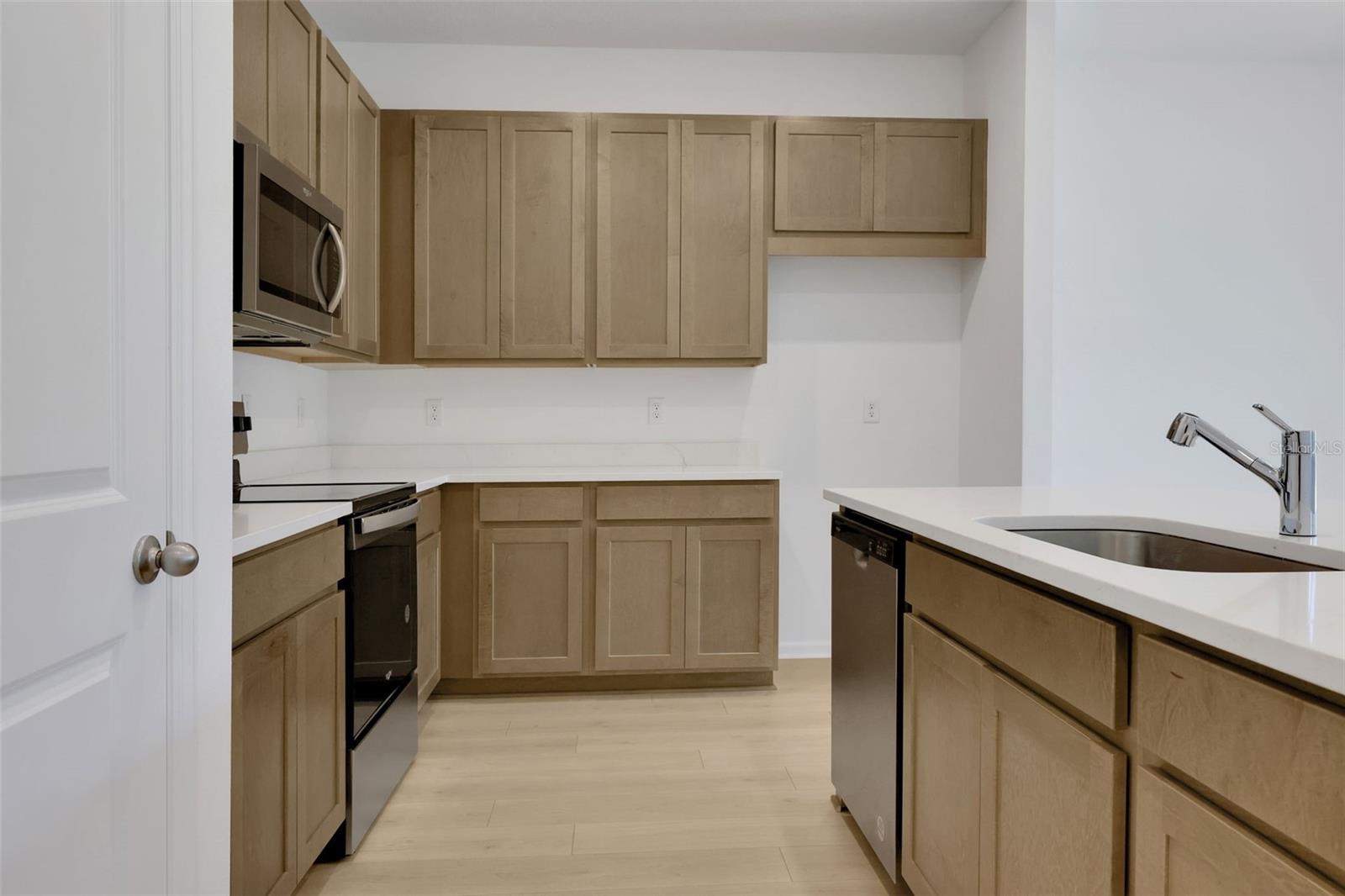 SEAPORT VILLAGE - Residential