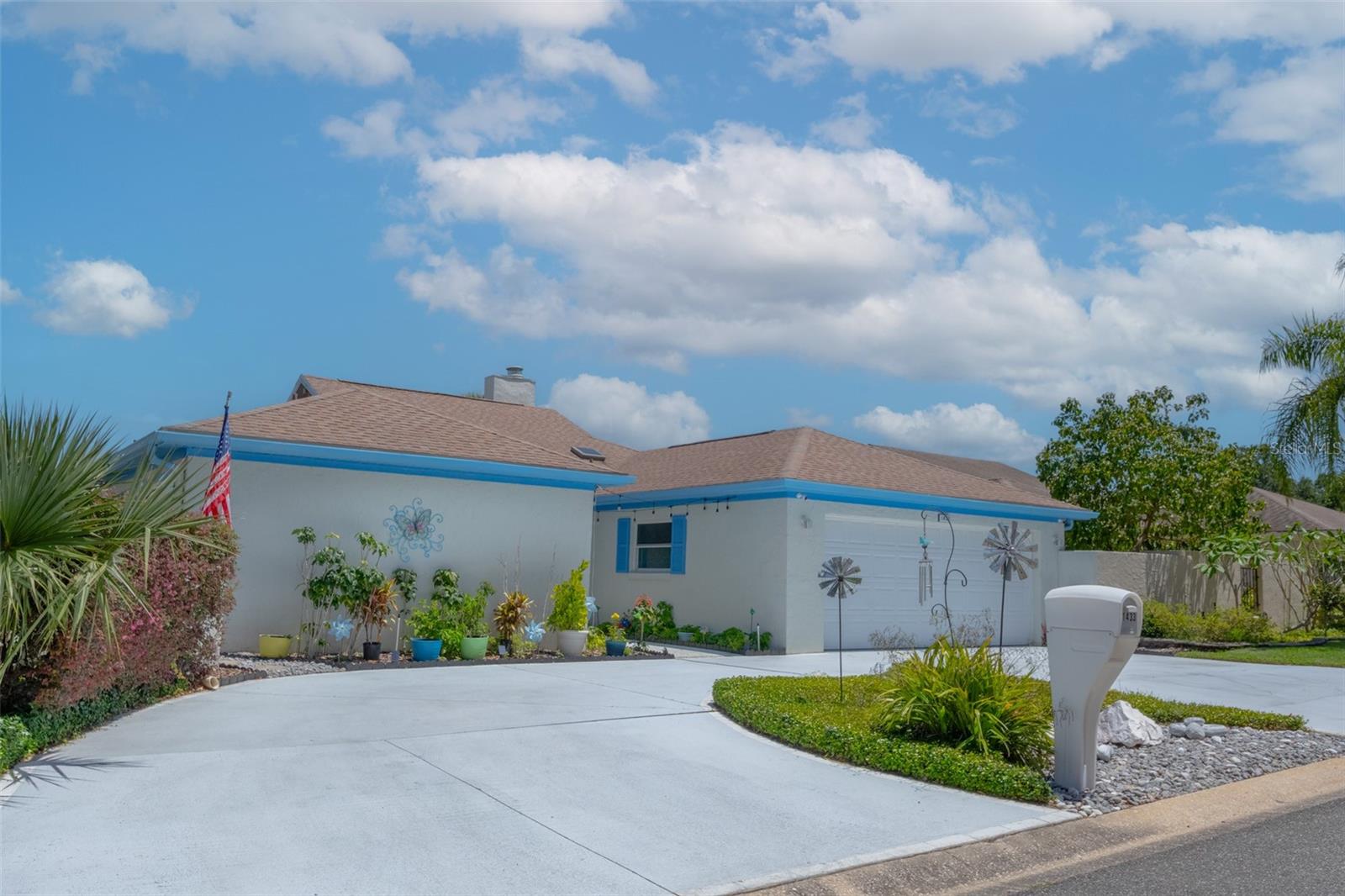 1433 LAKE MARION DRIVE