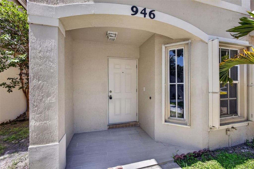 Photo of 946 Summit Lake Drive, West Palm Beach, FL 33406 (MLS # O6419514)