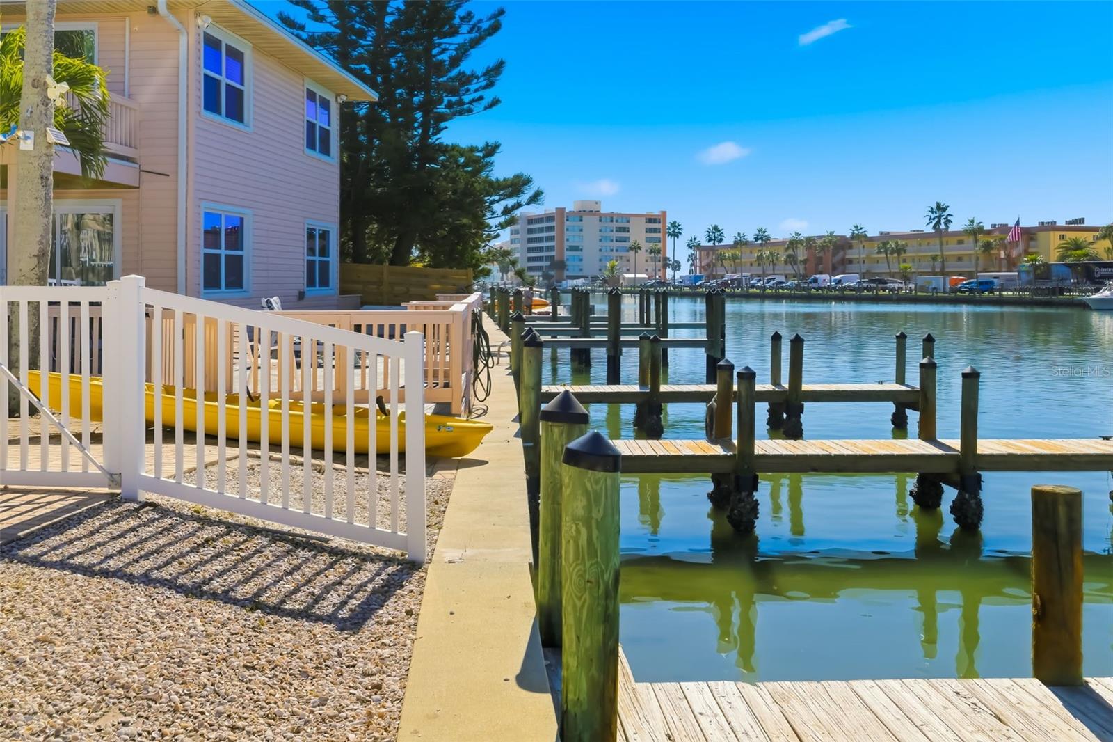 CORAL SHORES - Commercial Sale