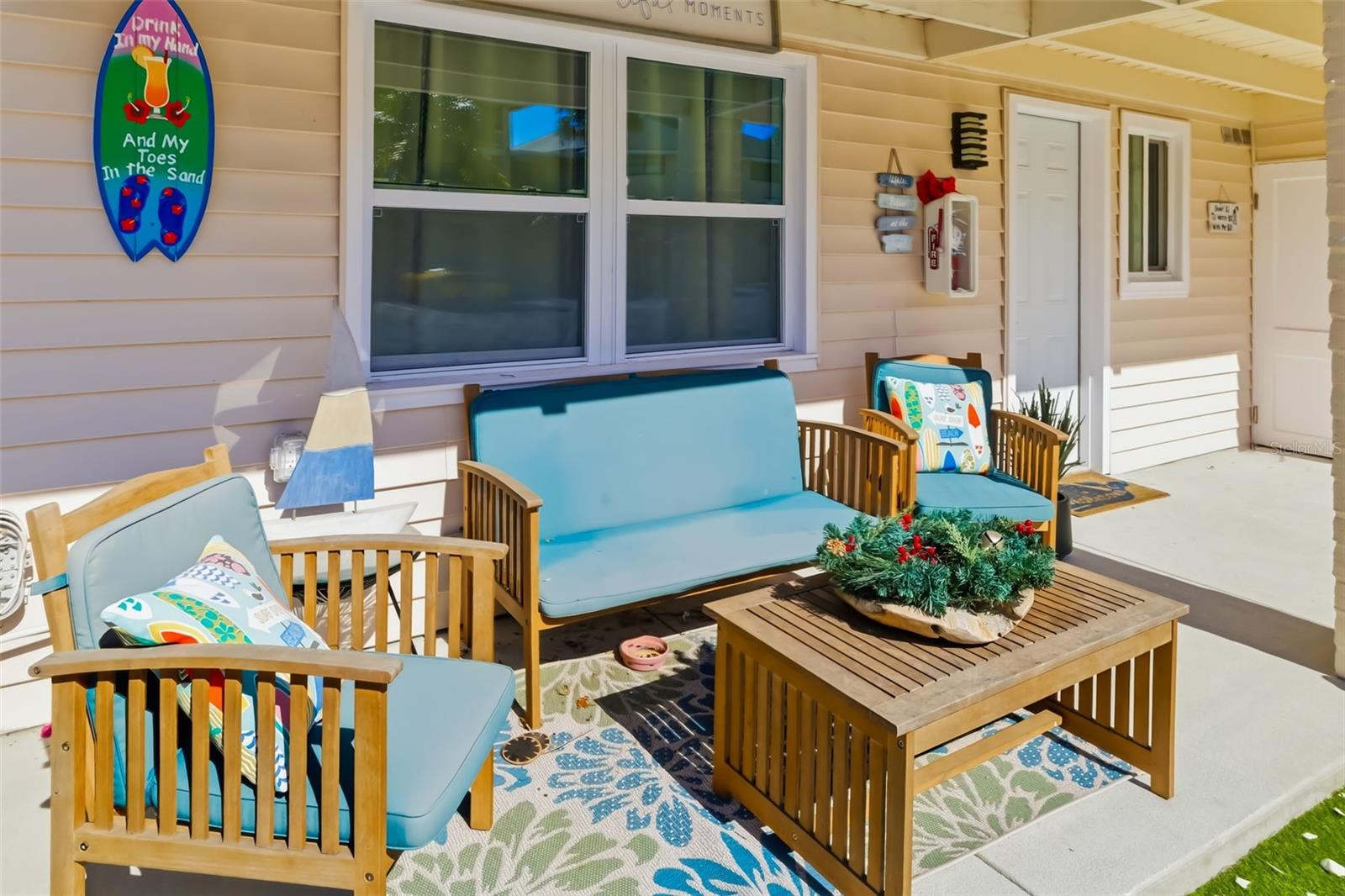 CORAL SHORES - Commercial Sale