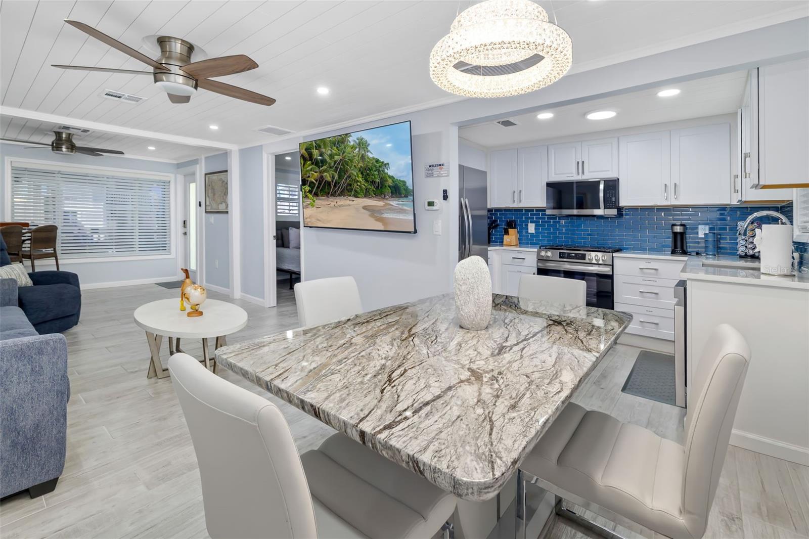 CORAL SHORES - Commercial Sale