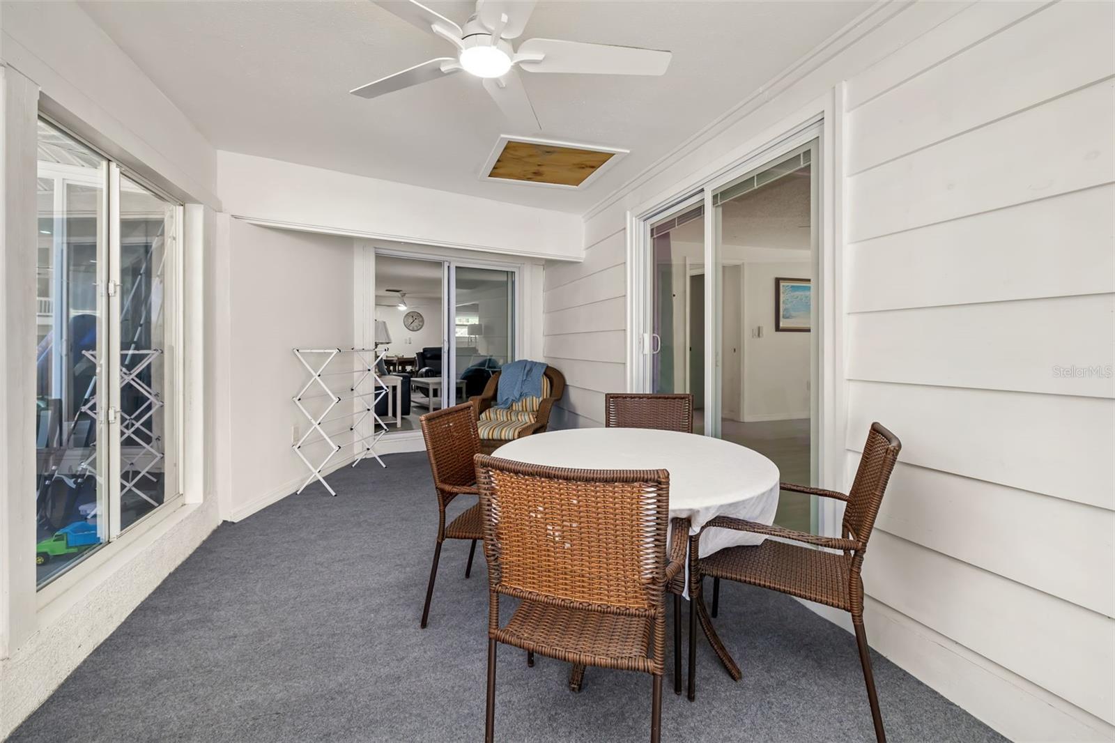 CORAL SHORES - Commercial Sale