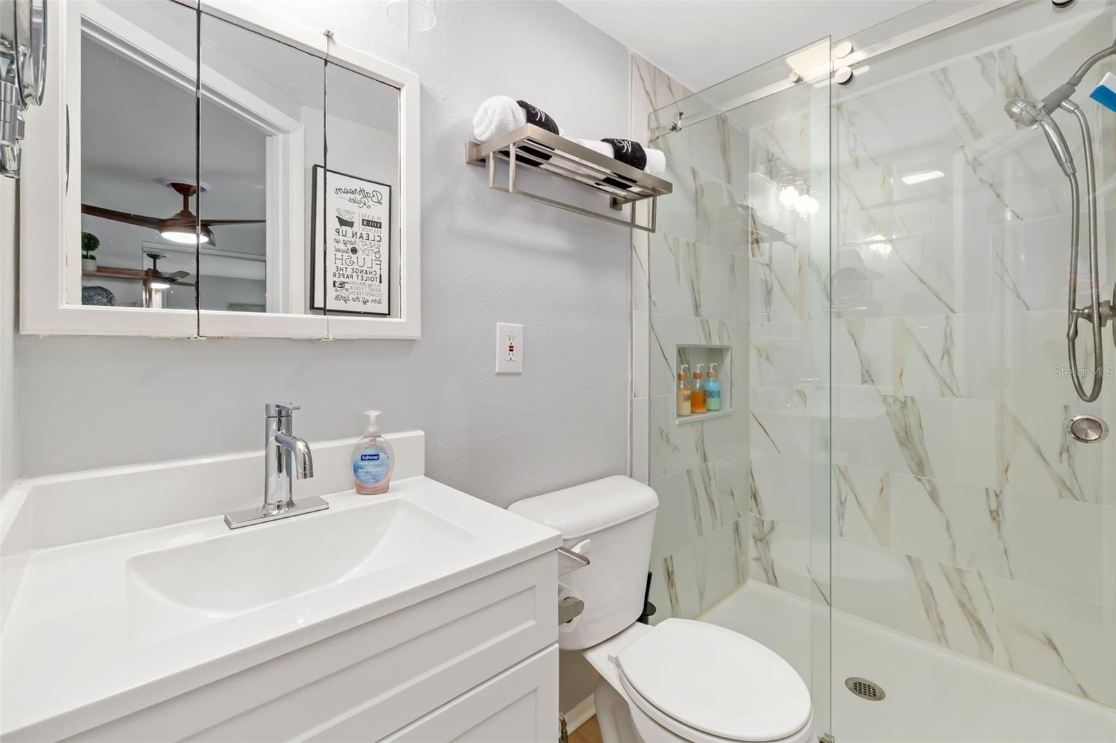 CORAL SHORES - Commercial Sale