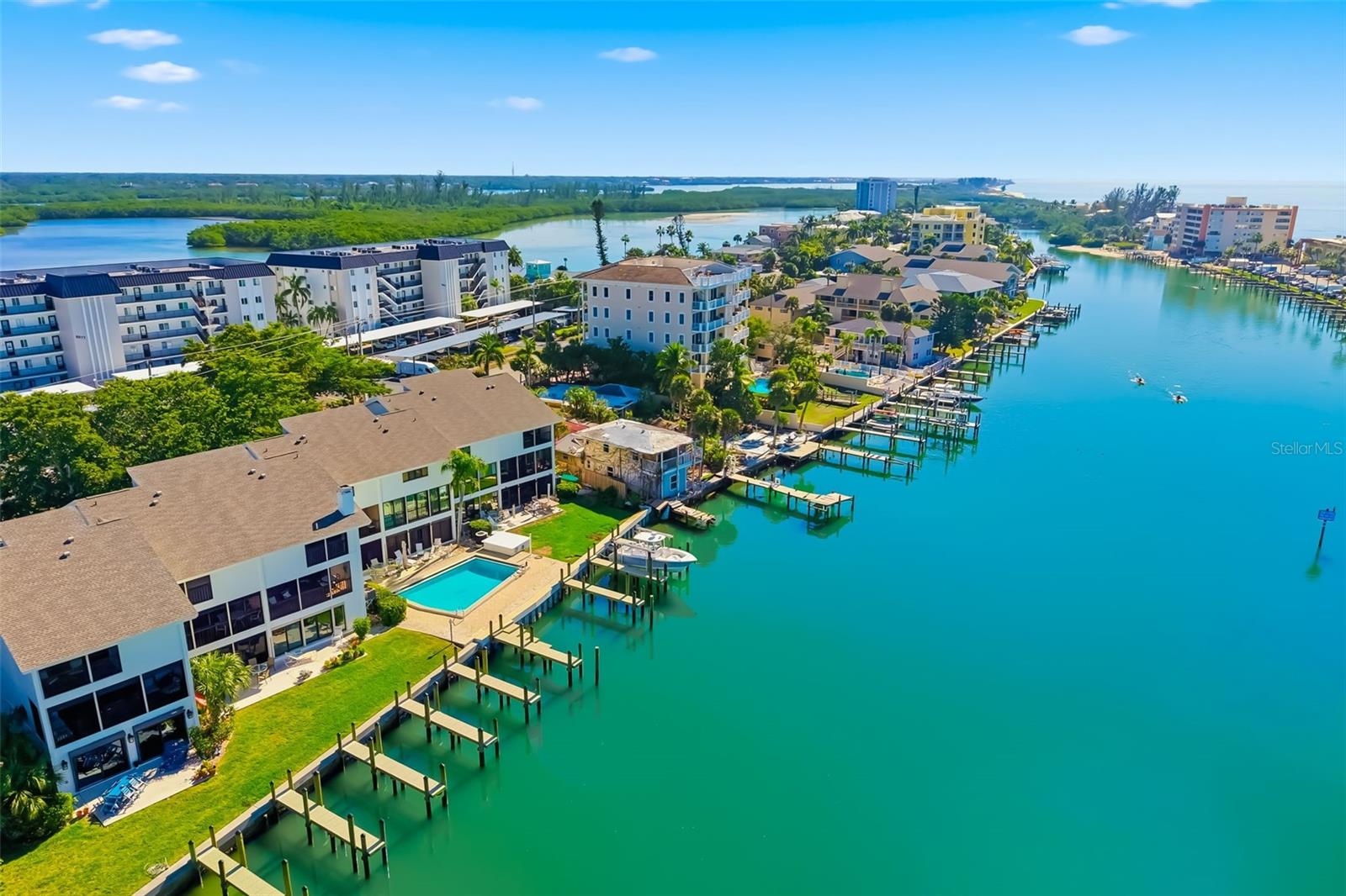 CORAL SHORES - Commercial Sale