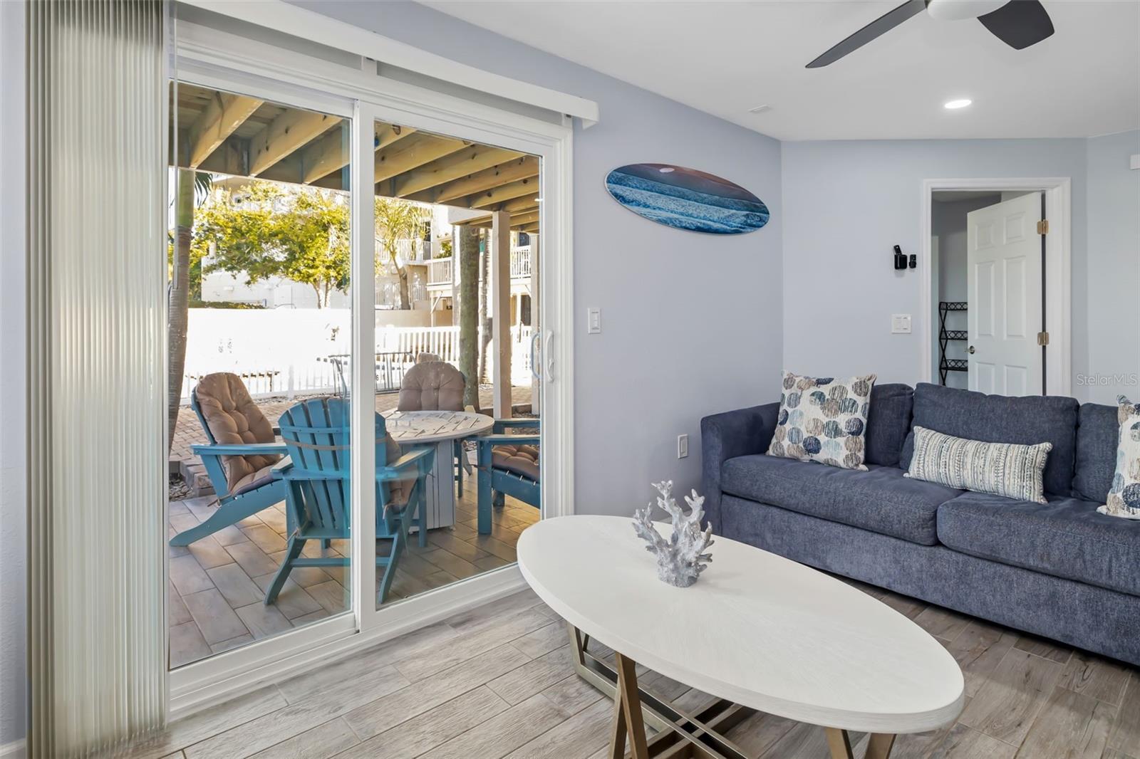 CORAL SHORES - Commercial Sale