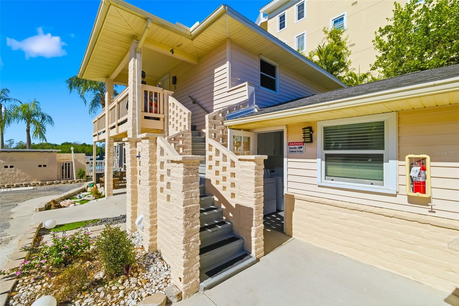 CORAL SHORES - Commercial Sale